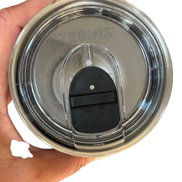 Tervis Yellowstone Dutton Ranch Tumbler Insulated Travel Mug 20 oz NWT - Picture 4 of 6